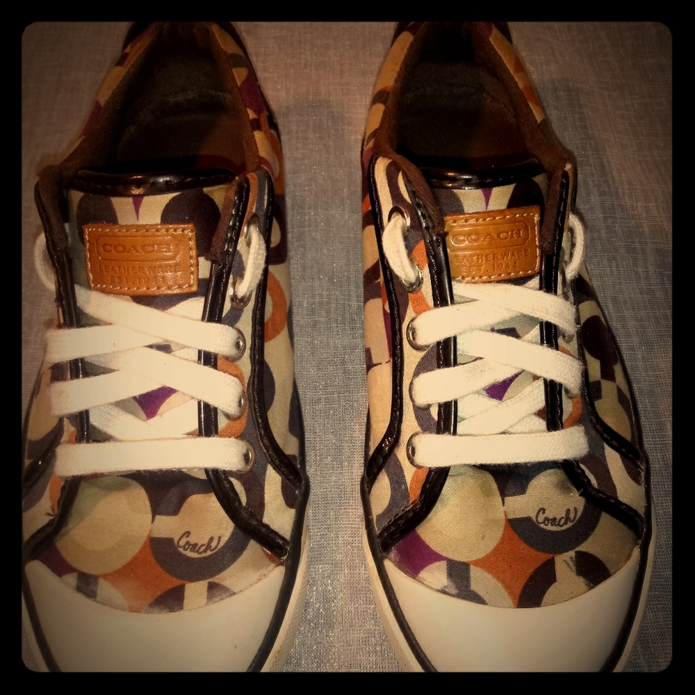 Coach low top sneakers size 6